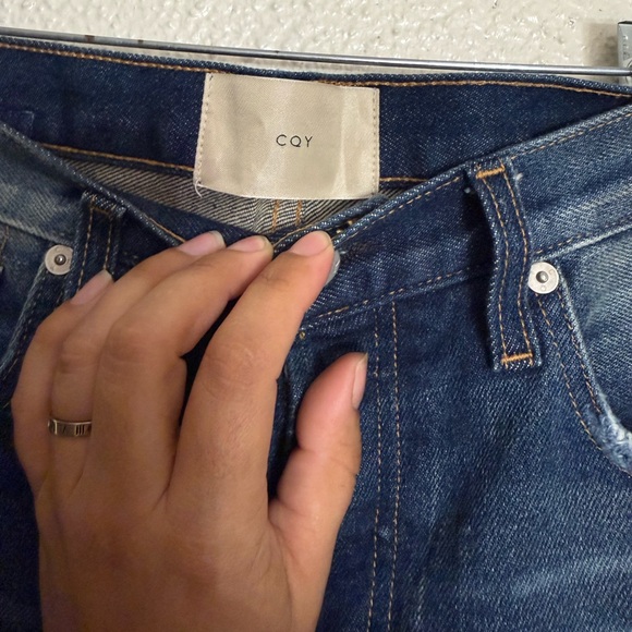 CQY Anthropology women’s Dark blue distress straight Slim denim jeans size 27 - Picture 6 of 12